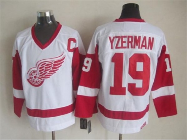 Detroit Red Wings #19 Steve Yzerman 2002 Vintage CCM Jersey - Red/White